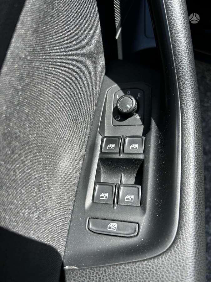 Volkswagen Passat - 10