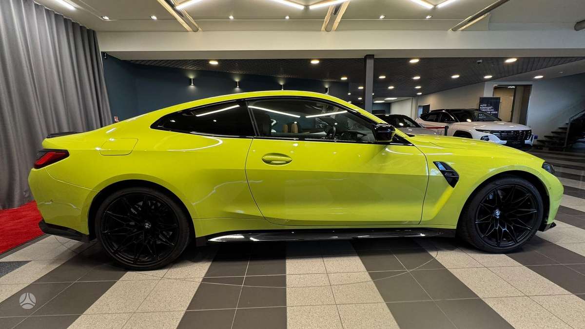 BMW M4, 3.0 l., coupe
