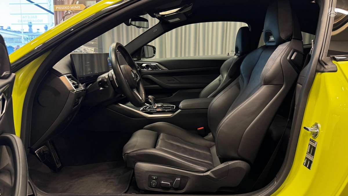 BMW M4, 3.0 l., coupe