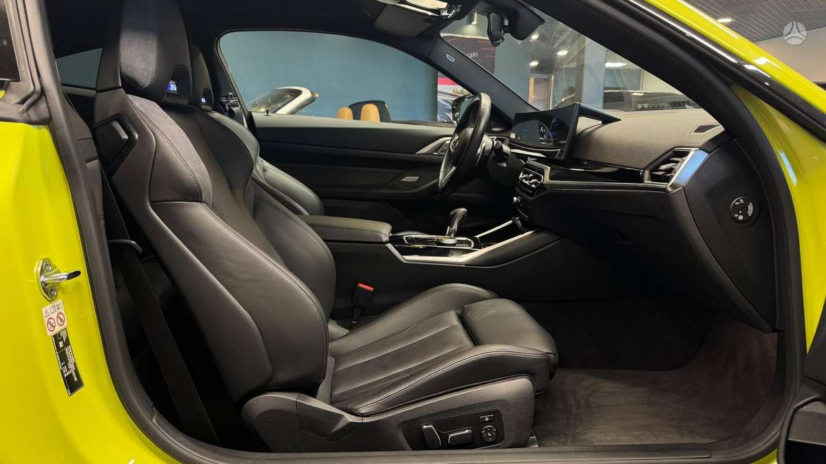 BMW M4, 3.0 l., coupe