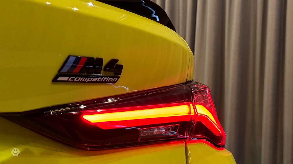 BMW M4, 3.0 l., coupe