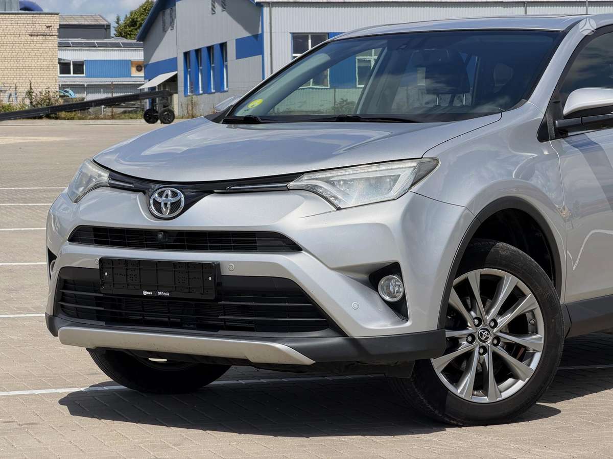 Toyota RAV4 - 2