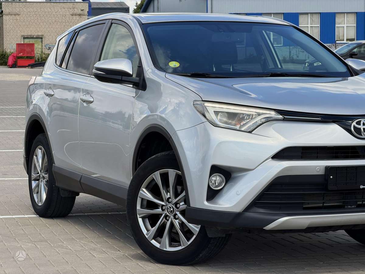 Toyota RAV4 - 5
