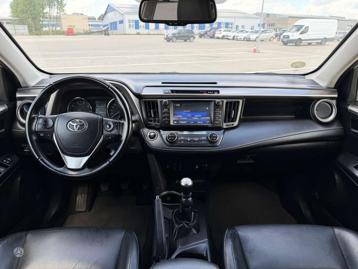 Toyota RAV4, 2.0 l., off-road / crossover
