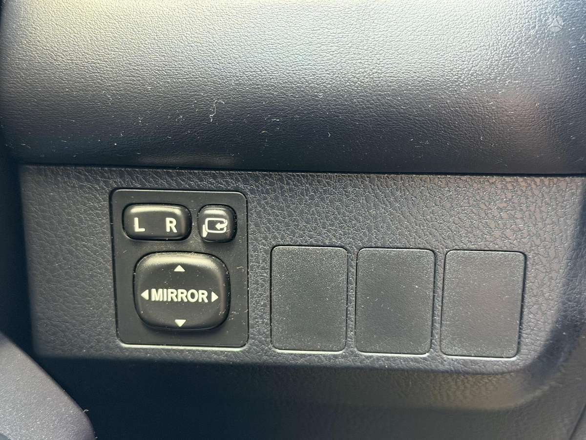 Toyota RAV4, 2.0 l., off-road / crossover