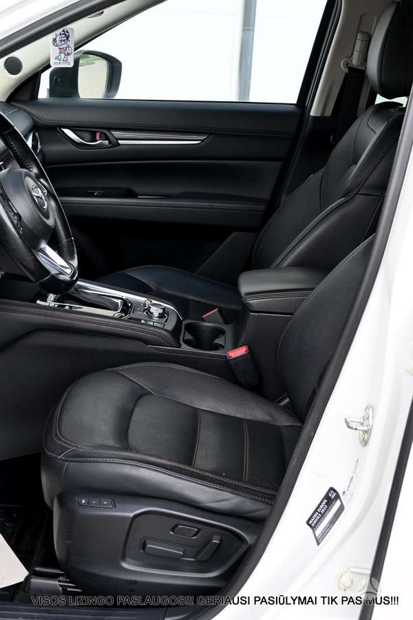 Mazda CX-5, 2.2 l., off-road / crossover
