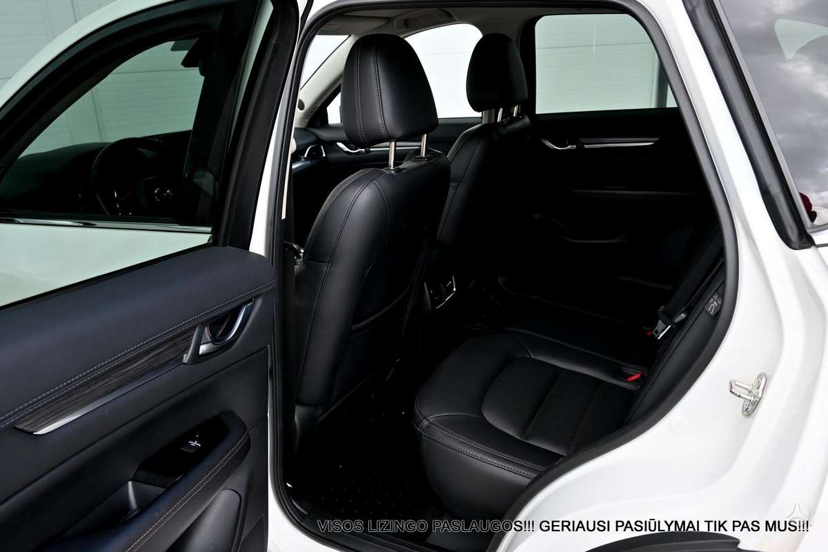Mazda CX-5, 2.2 l., off-road / crossover