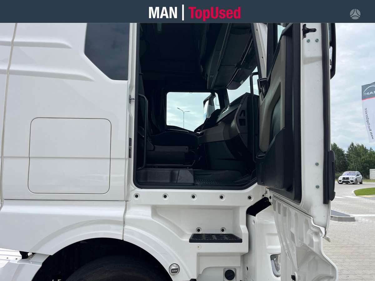 MAN TGX 18.480 4x2 GX cab LED (10654), double sleeper