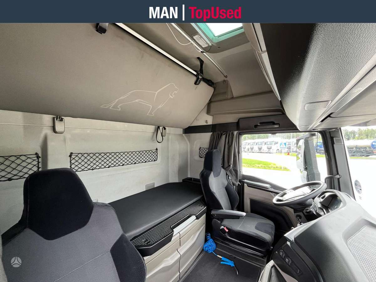 MAN TGX 18.480 4x2 GX cab LED (10654), double sleeper