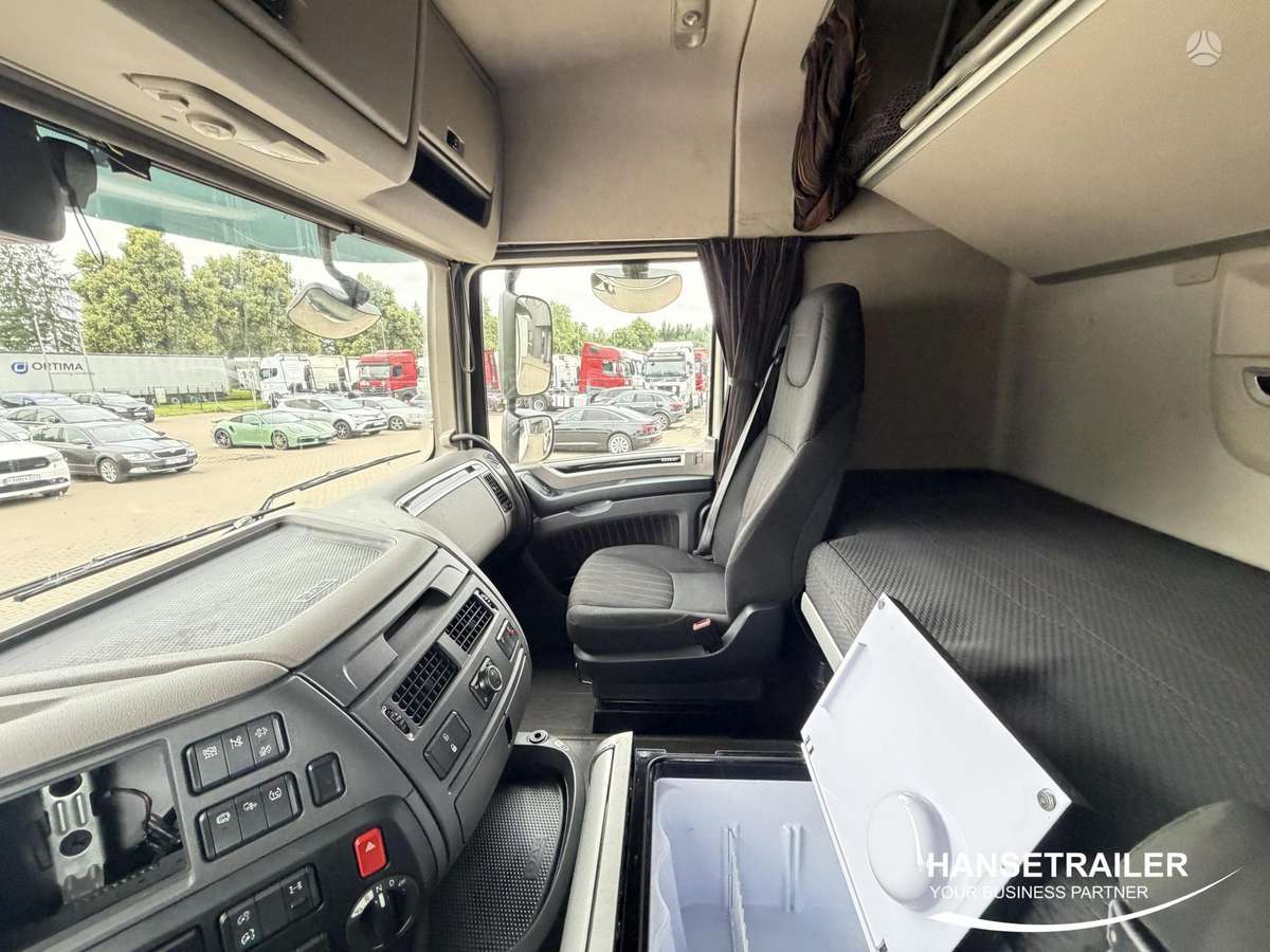 DAF XF 460 FT, 2 miegamosios vietos
