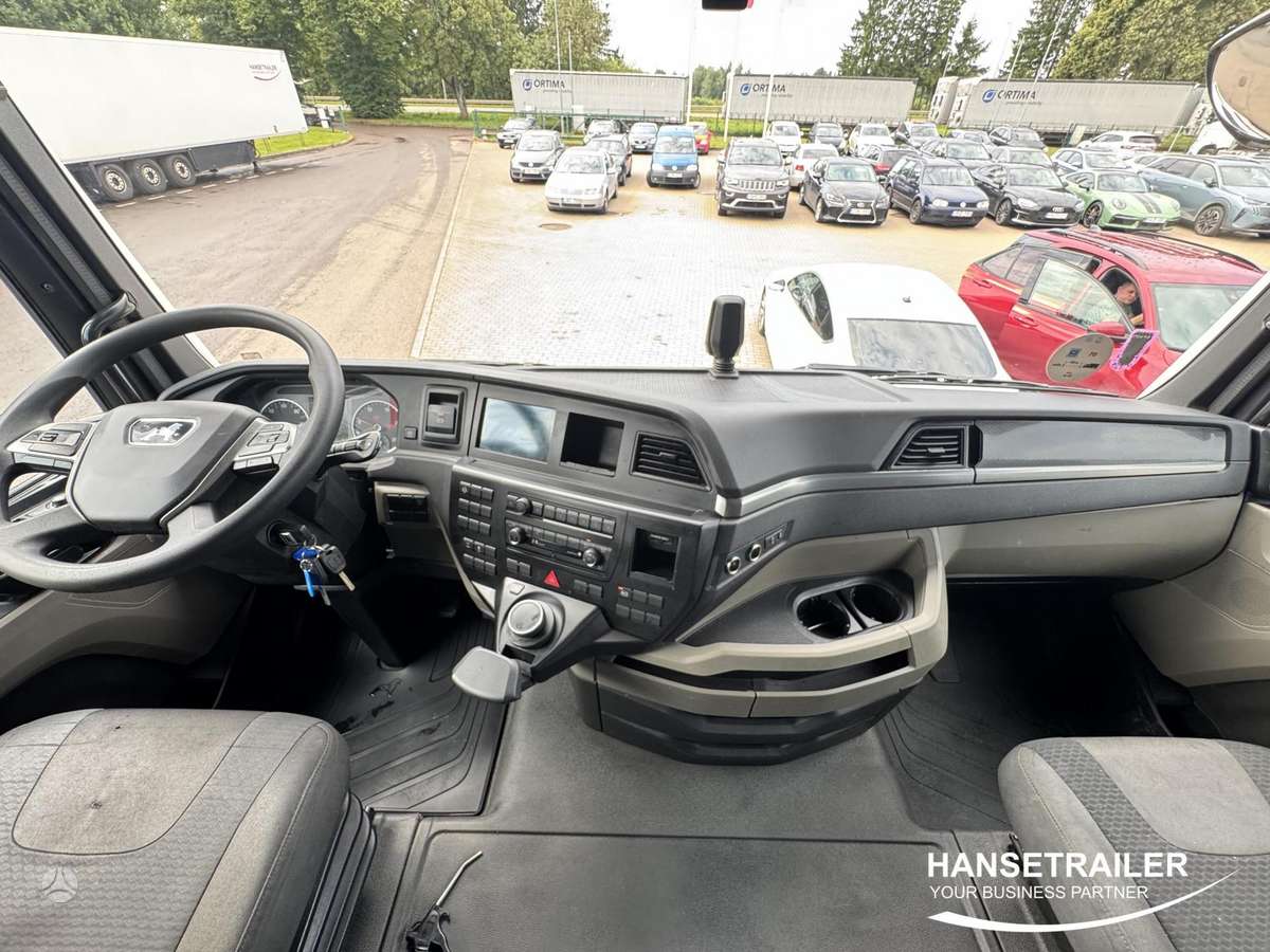 MAN TGX 18.470, 2 miegamosios vietos