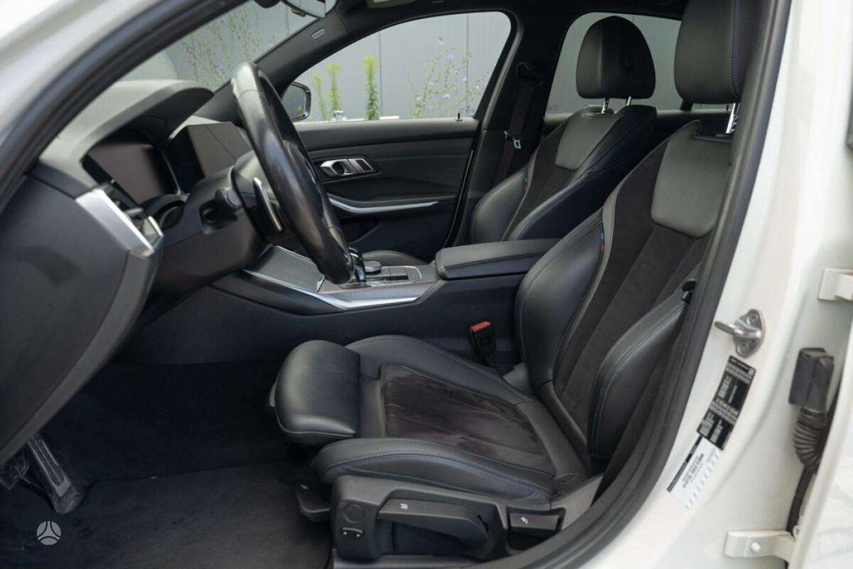 BMW 320, 2.0 l., Седан