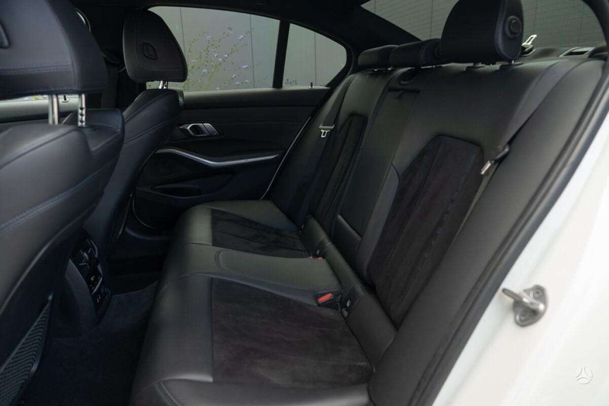 BMW 320, 2.0 l., Седан