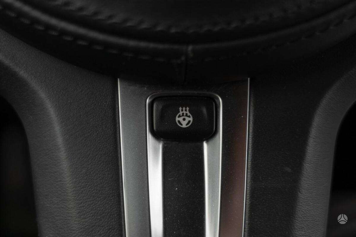 BMW 320, 2.0 l., Седан
