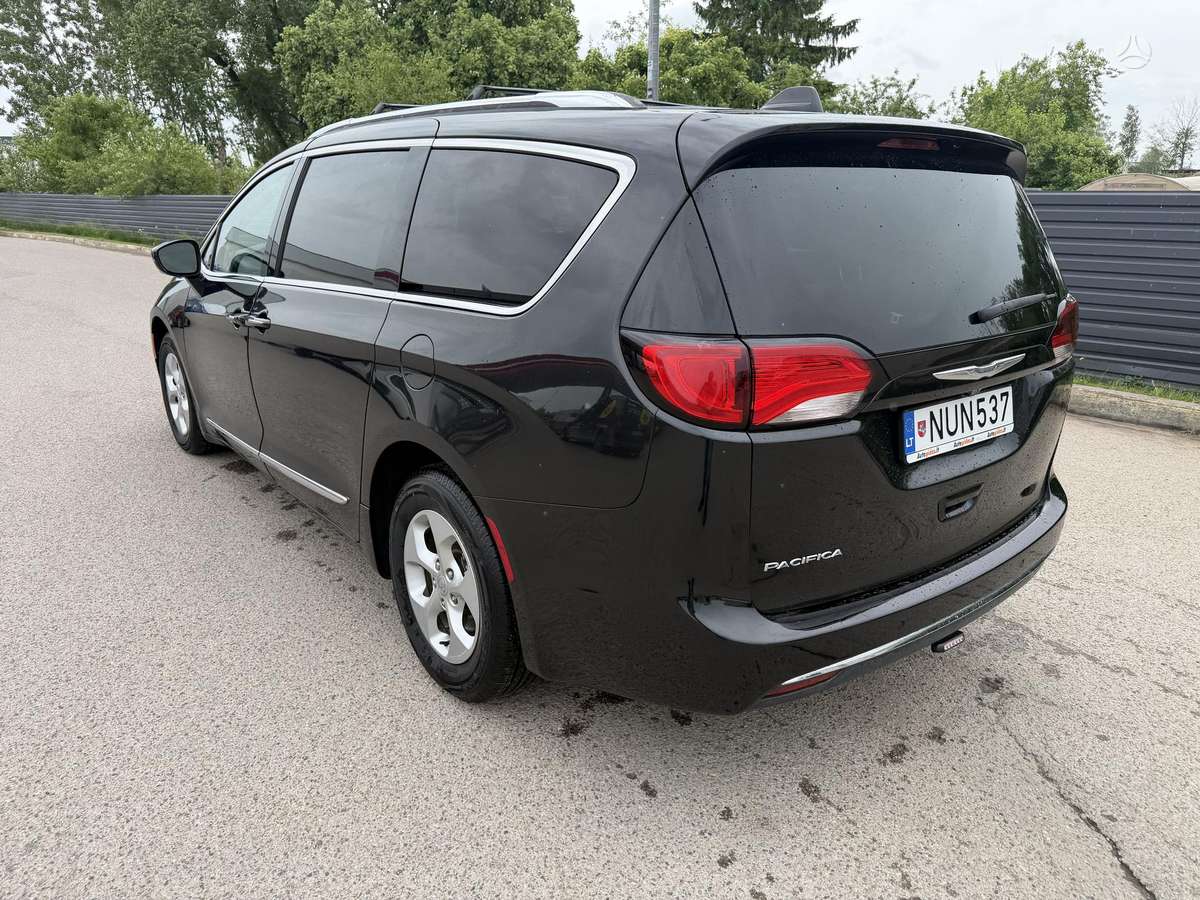 Chrysler Pacifica, 3.6 l., Минивэн