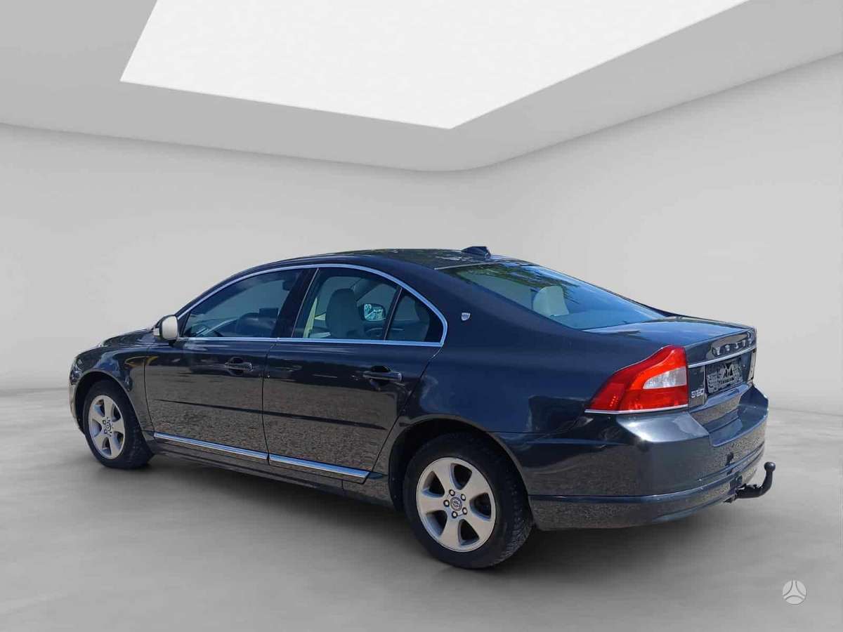 Volvo S80, 2.0 l., Седан
