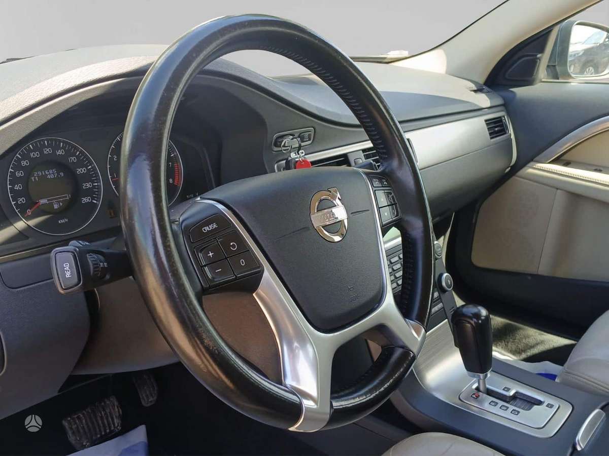 Volvo S80, 2.0 l., Седан