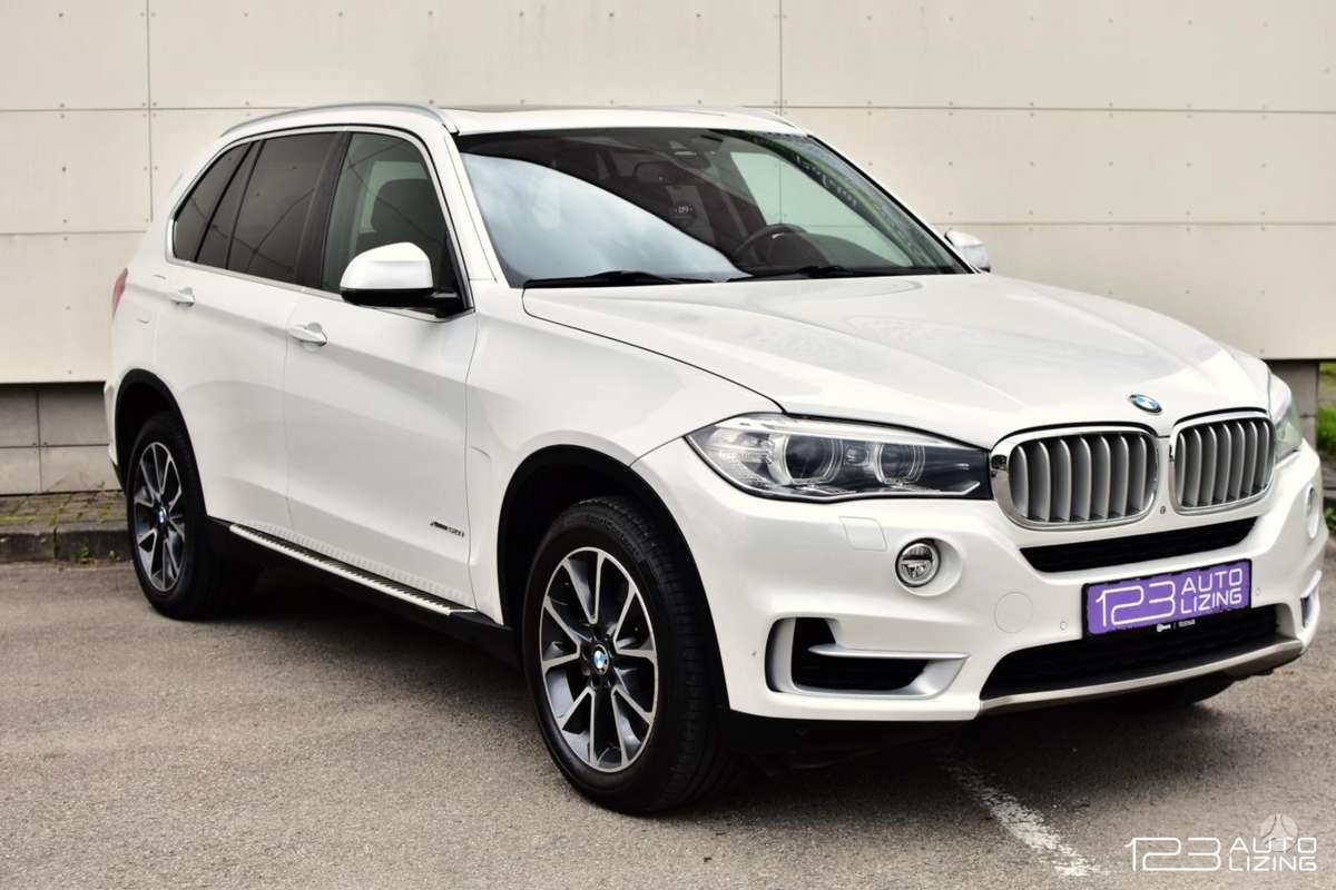 BMW X5, 4.4 l., off-road / crossover