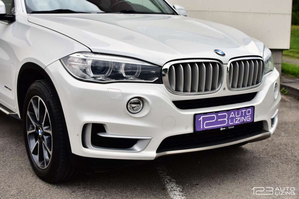 BMW X5, 4.4 l., off-road / crossover