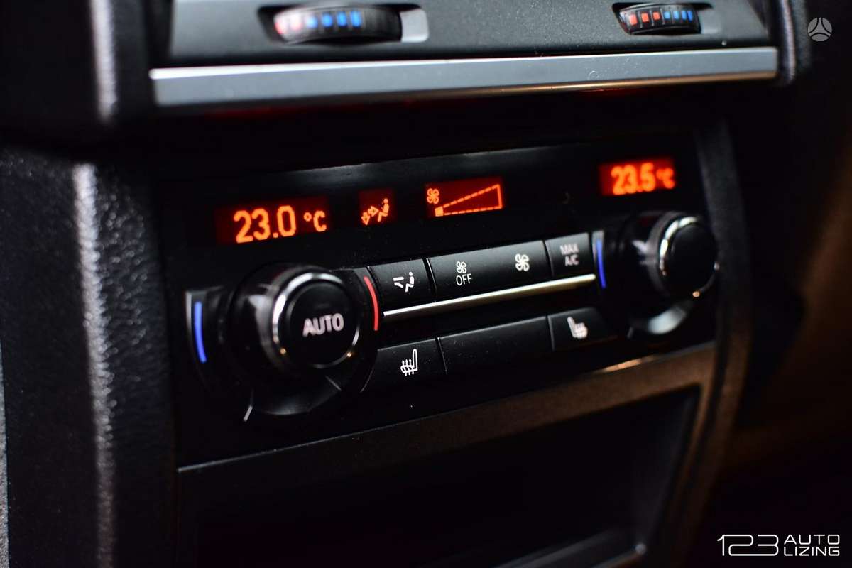 BMW X5, 4.4 l., off-road / crossover