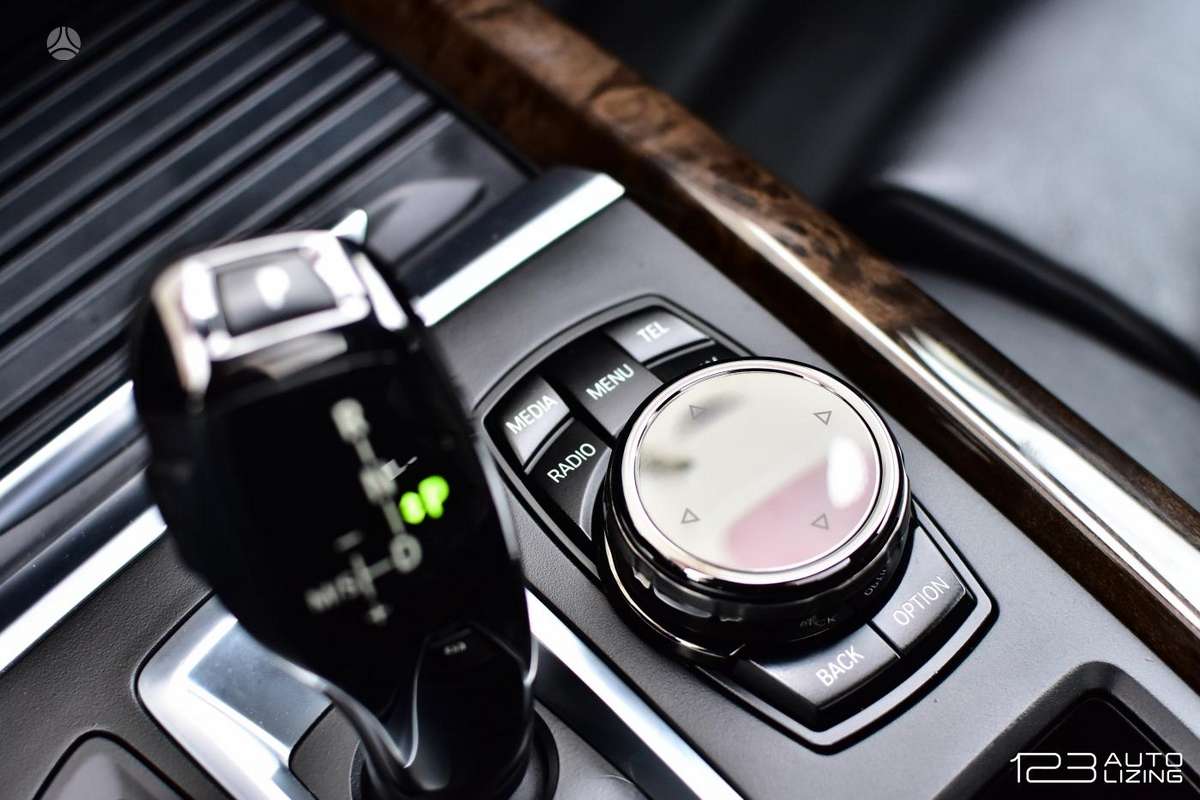 BMW X5, 4.4 l., off-road / crossover