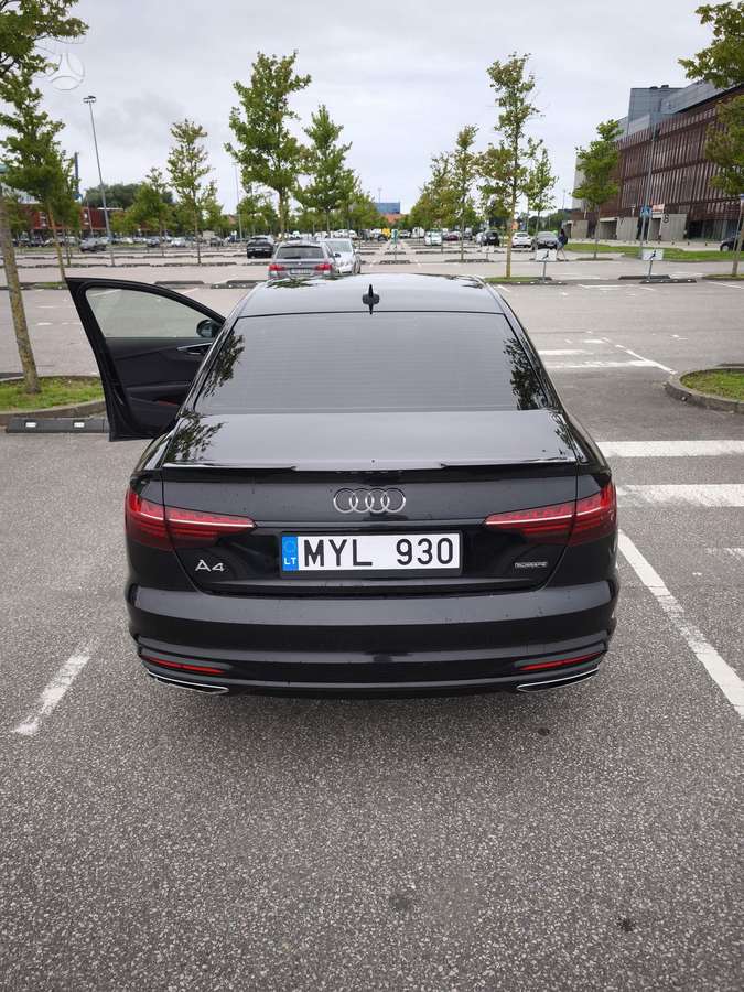 Audi A4, 2.0 l., Седан
