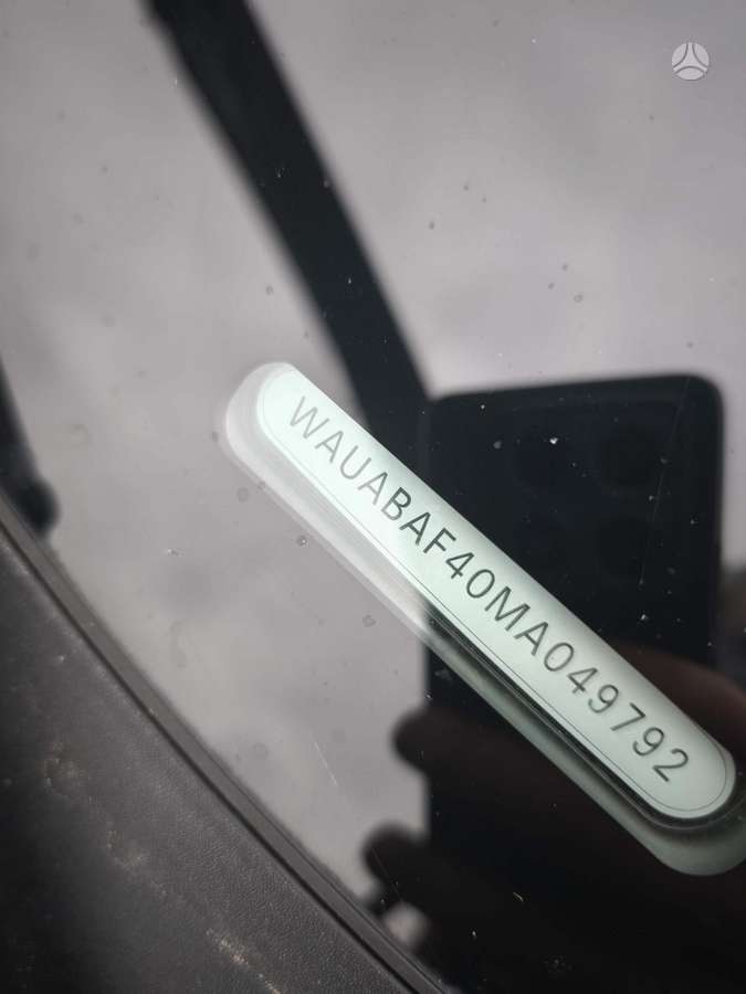 Audi A4, 2.0 l., Седан