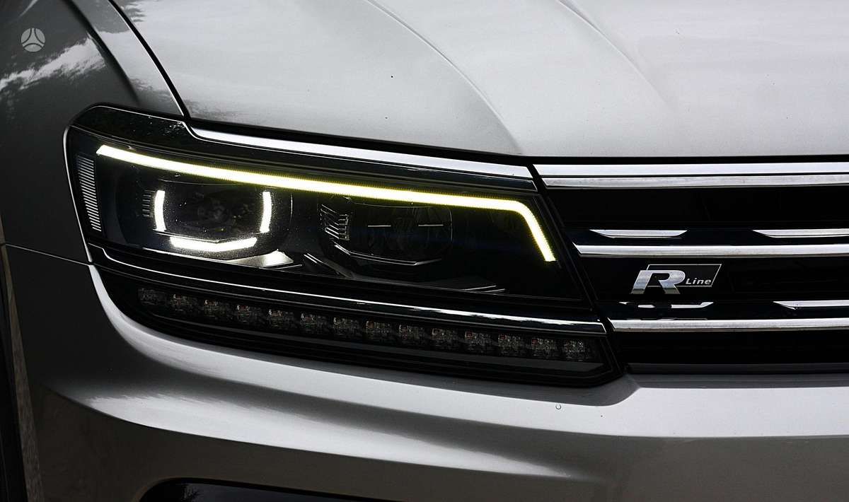 Volkswagen Tiguan - 5