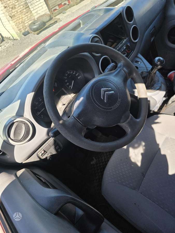 Citroen Berlingo for parts