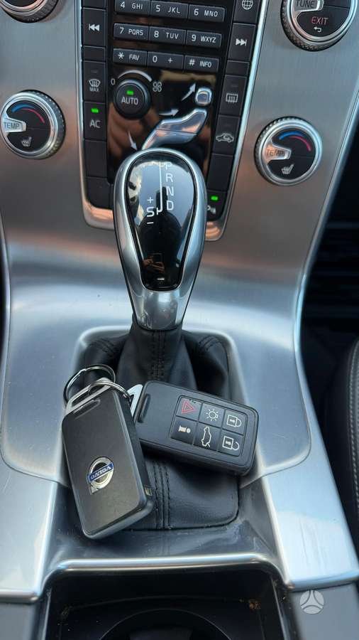 Volvo V60, 2.4 l., wagon