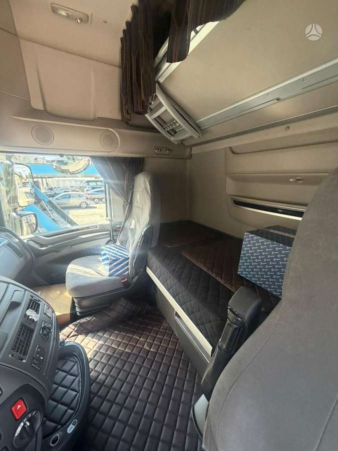 DAF XF 480 FT, 2 спальных места