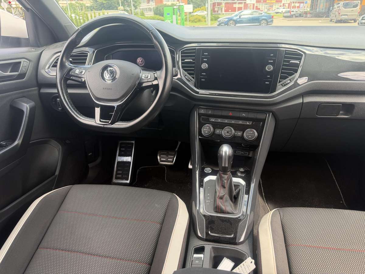 Volkswagen T-Roc - 9