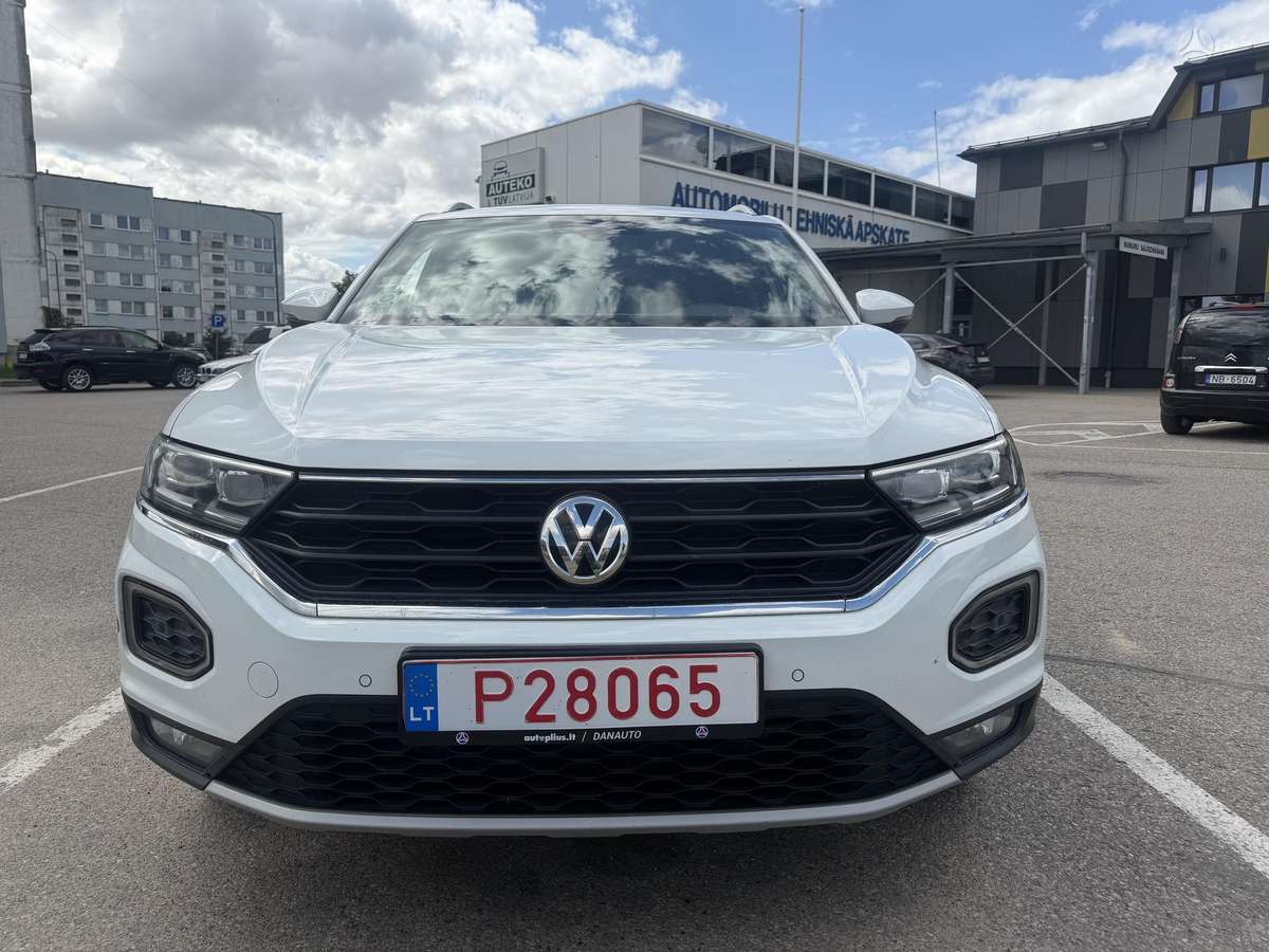 Volkswagen T-Roc - 3