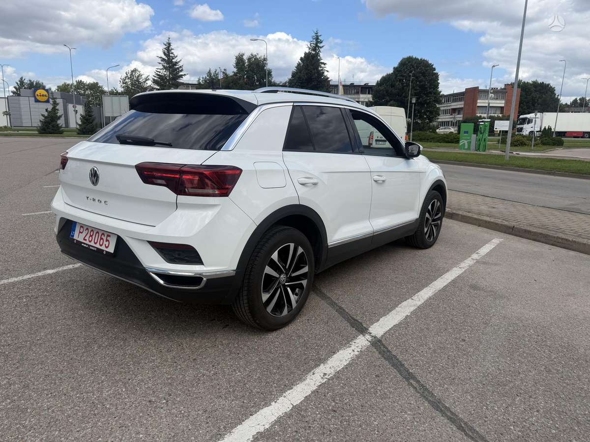 Volkswagen T-Roc - 4
