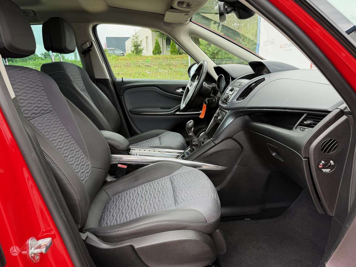 Opel Zafira, 2.0 l., Минивэн