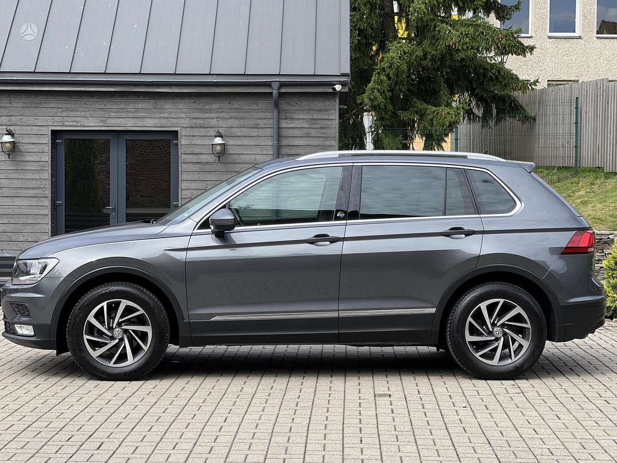 Volkswagen Tiguan - 10