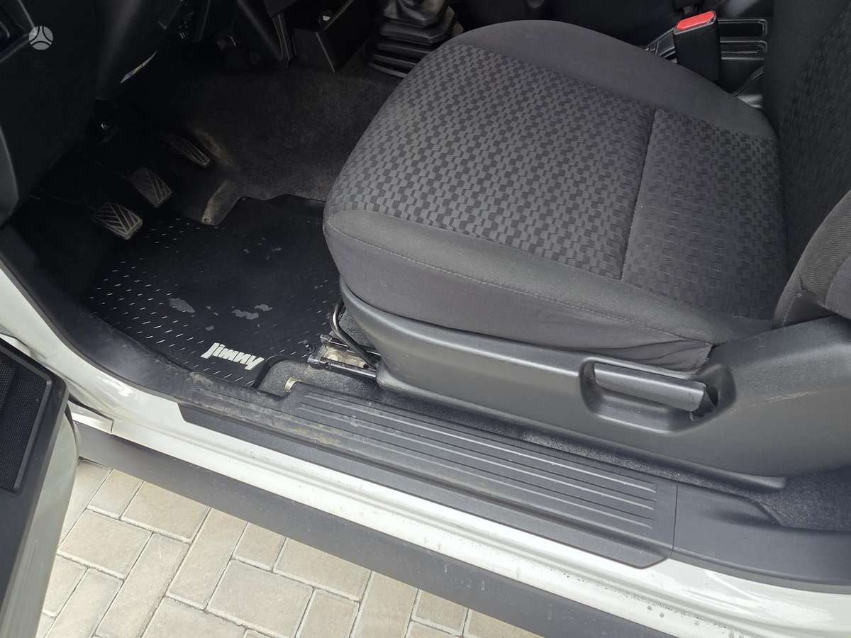 Suzuki Jimny - 8