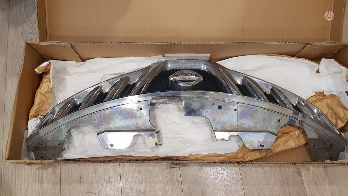 Nissan Murano apdailos grotelės
