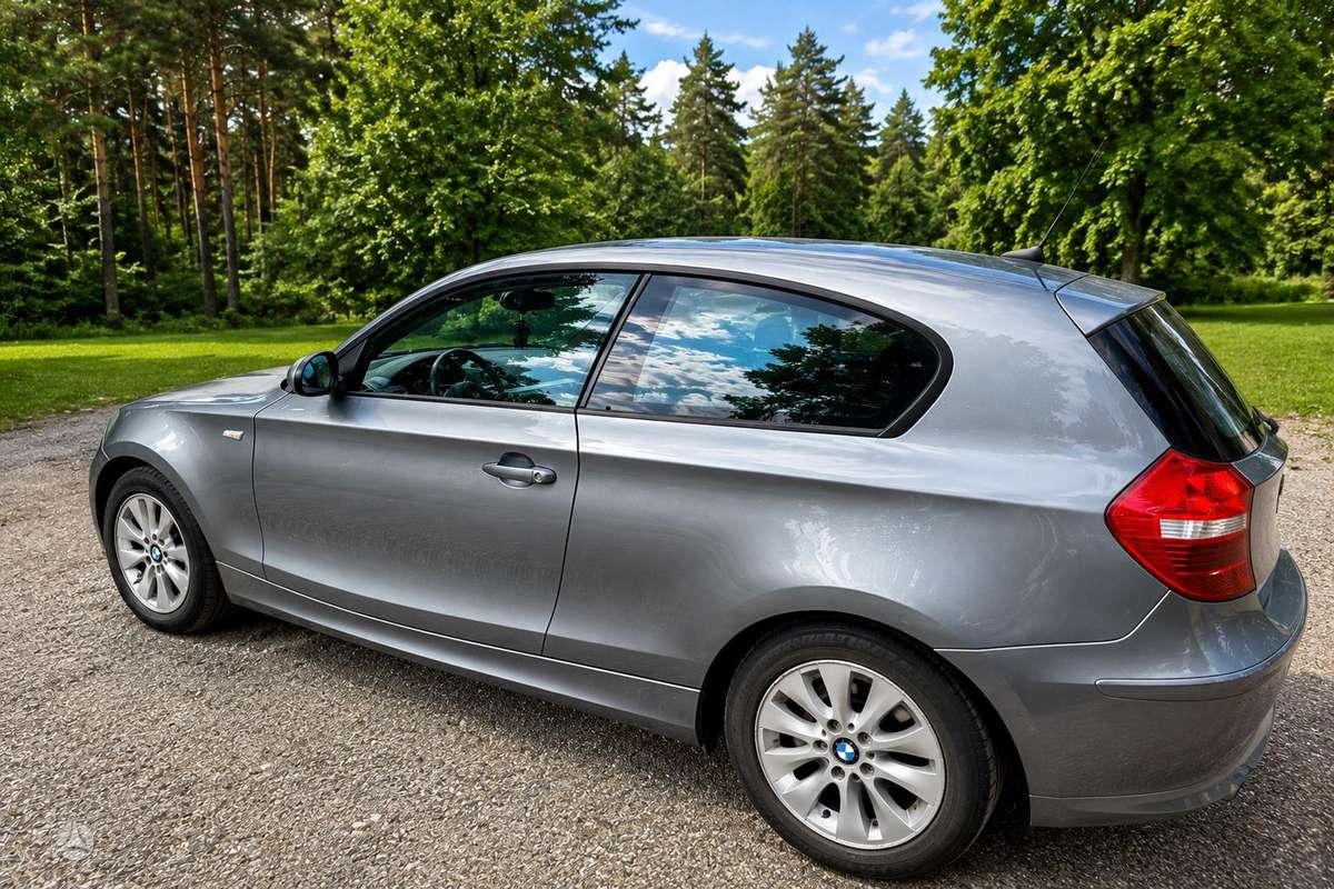 BMW 118, 2.0 l., Хэтчбек
