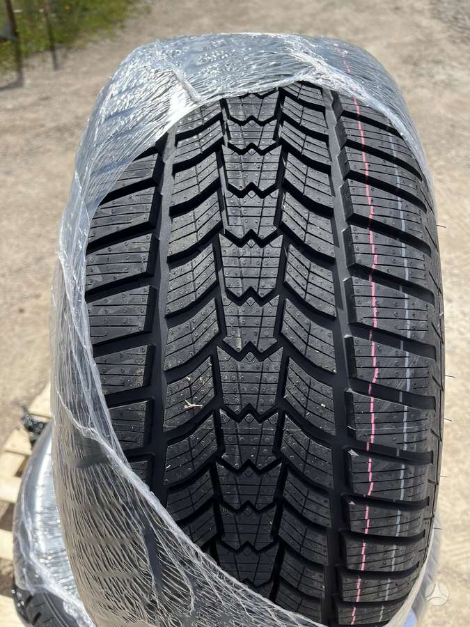 Sava ESKIMO HP 2, winter 245/45 R18