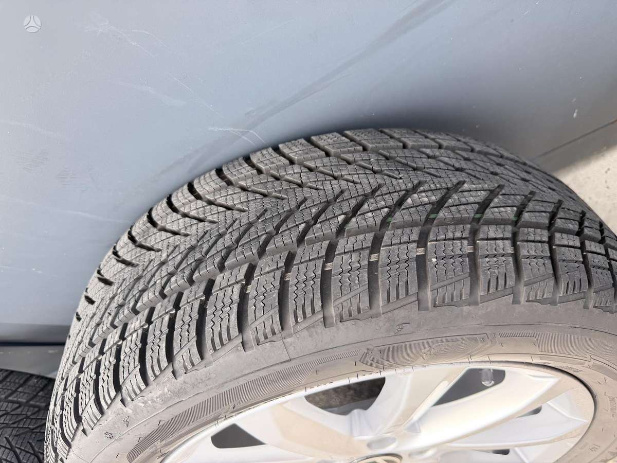 Volkswagen, light alloy, R17