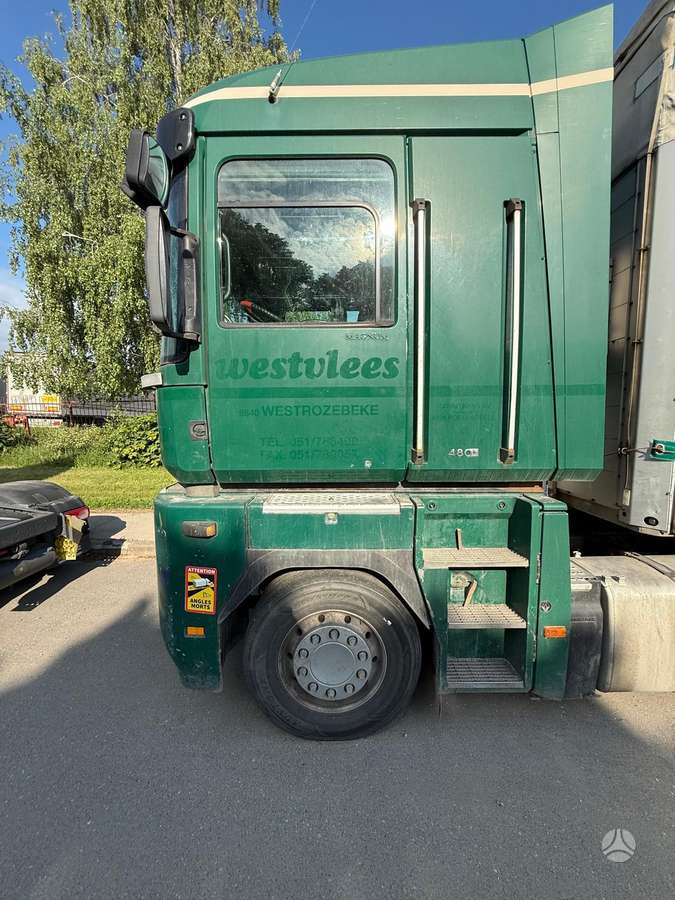Renault Magnum, double sleeper