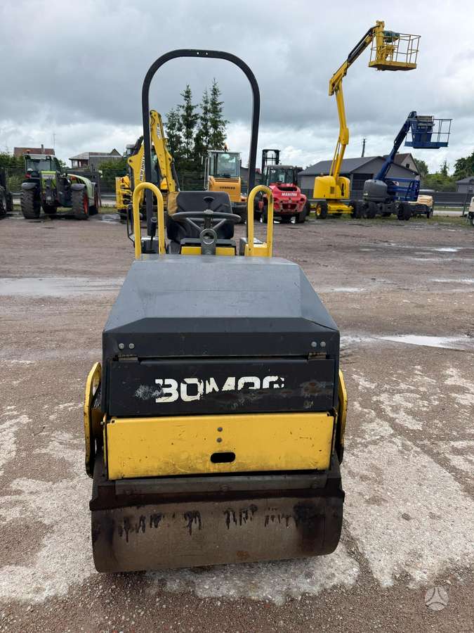 Bomag BW90AD-2, vibrator / compactor