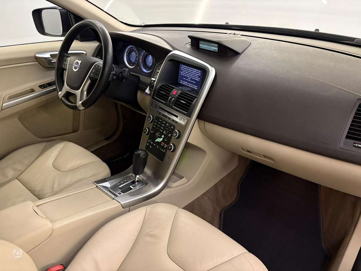 Volvo XC60 - 12