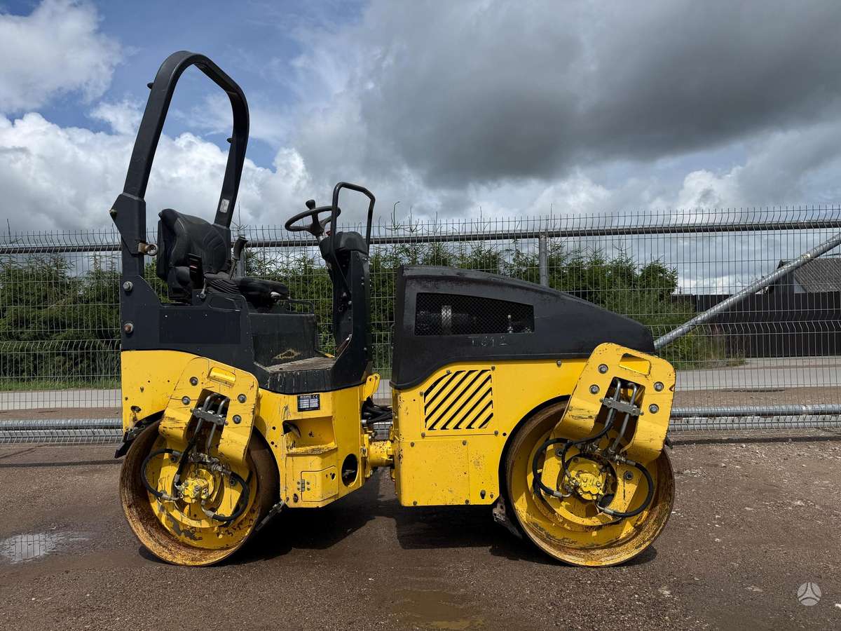 Bomag BW120AD-4, vibro technika