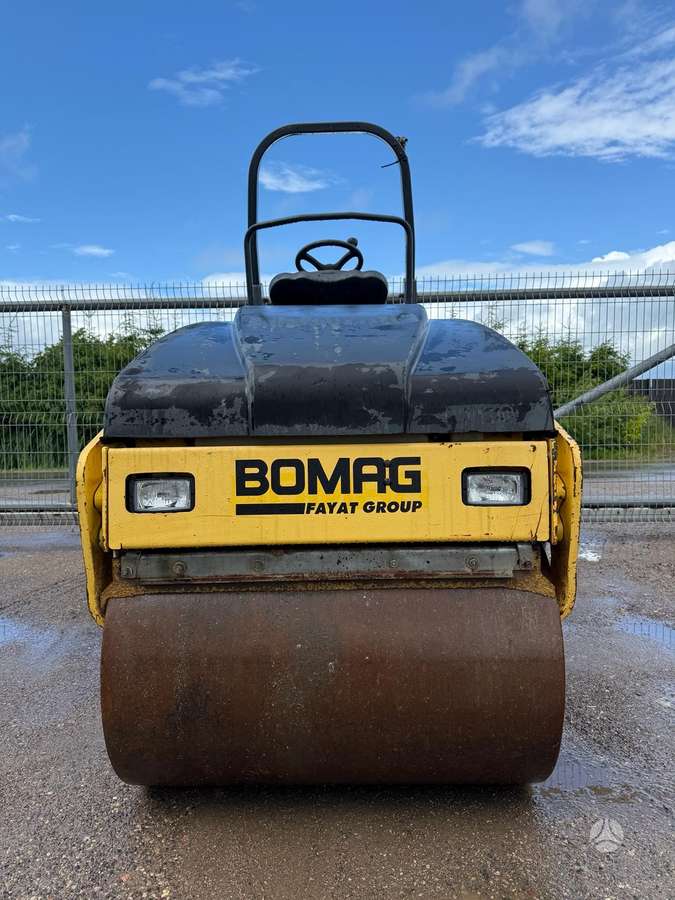 Bomag BW100AD-4, veltņi / blietes