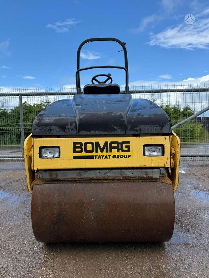Bomag BW100AD-4, vibro technika