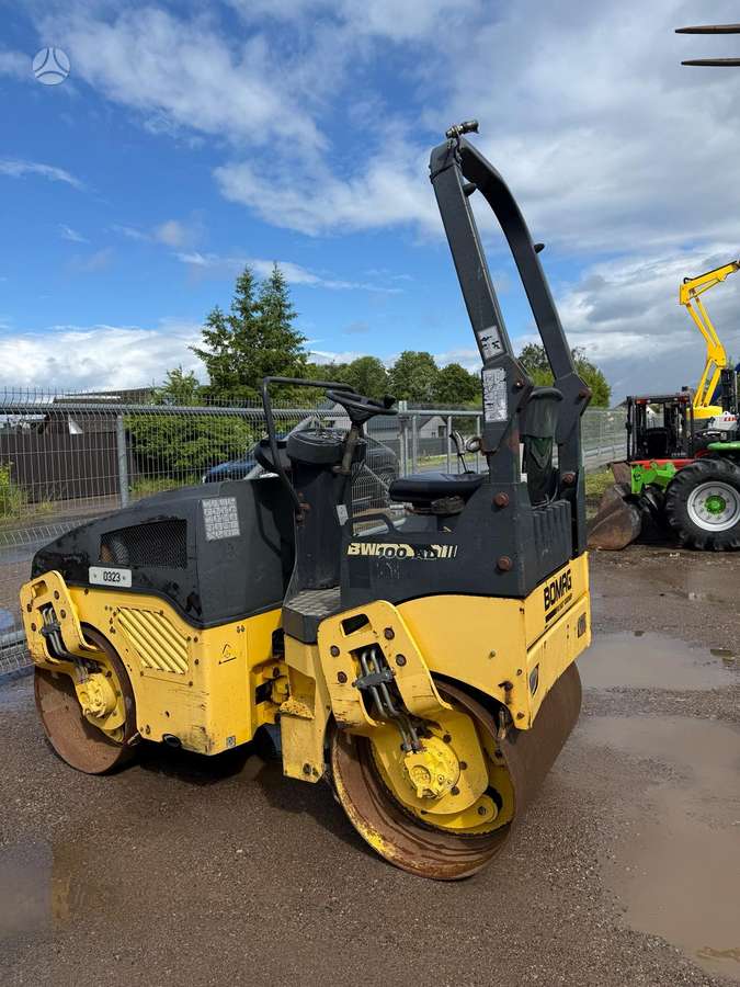 Bomag BW100AD-4, veltņi / blietes