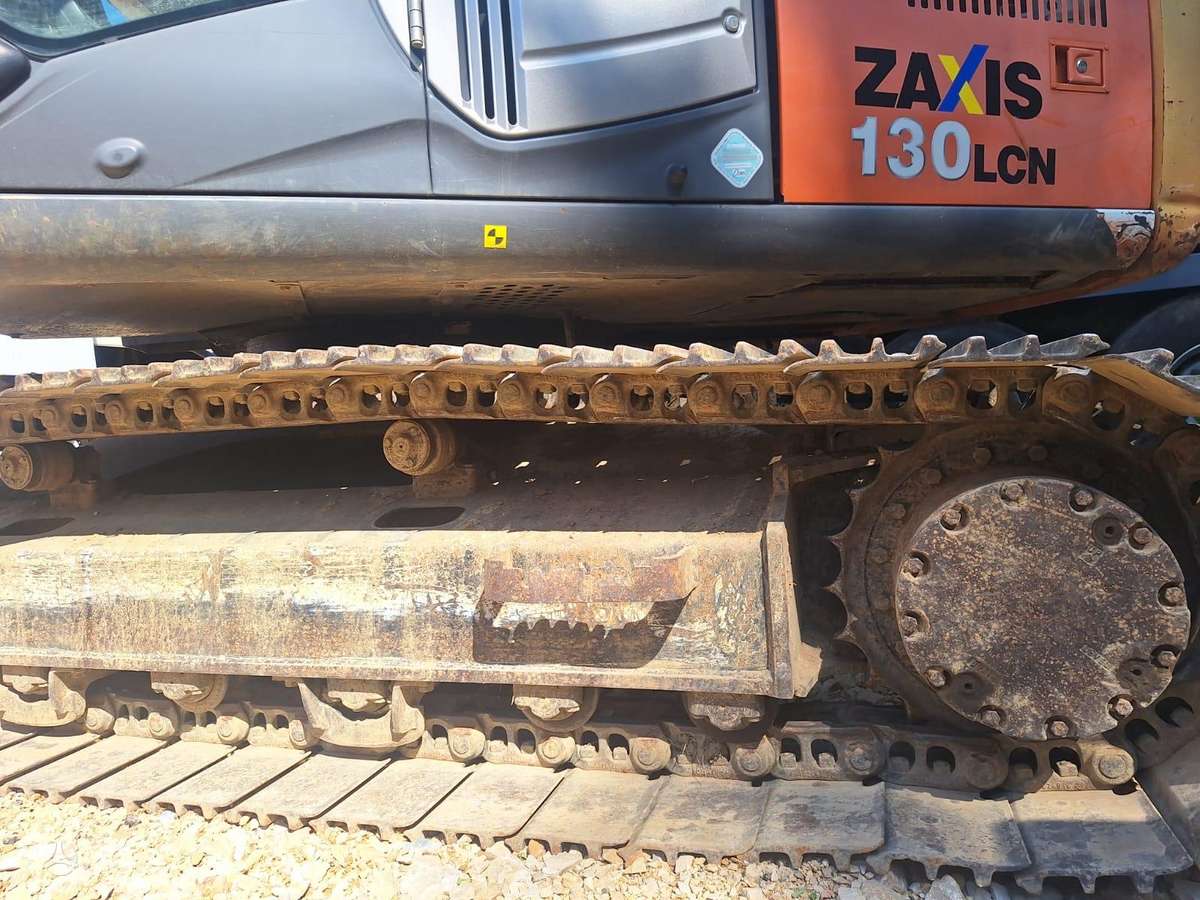 Hitachi ZX130LCN-3, excavator
