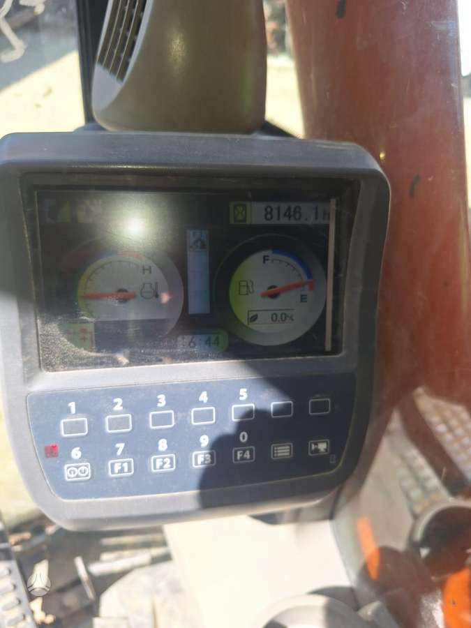 Hitachi ZX130LCN-3, экскаваторы